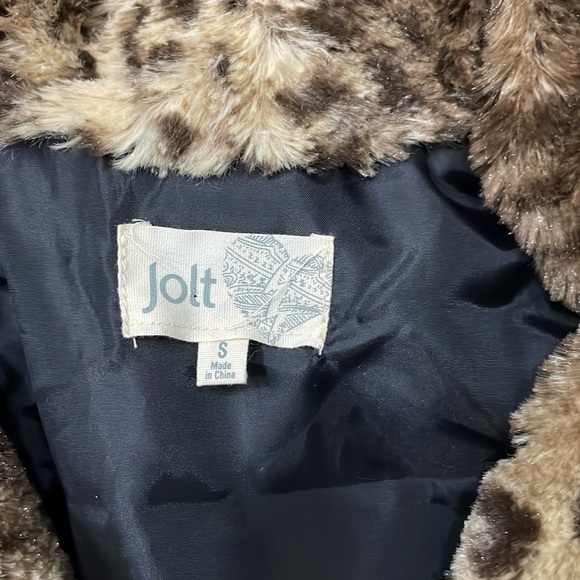 Faux fur leopard vest - Picture 2 of 4